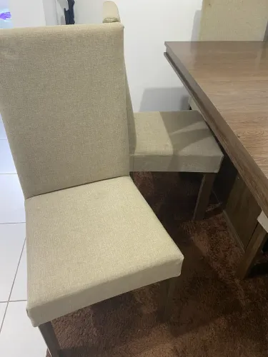 Mesa com centro giratório e 8 cadeiras