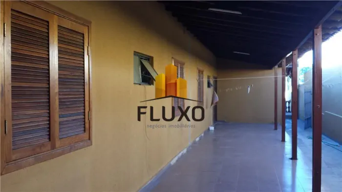 Casa com 3 dormitórios para venda no bairro VILA BELA