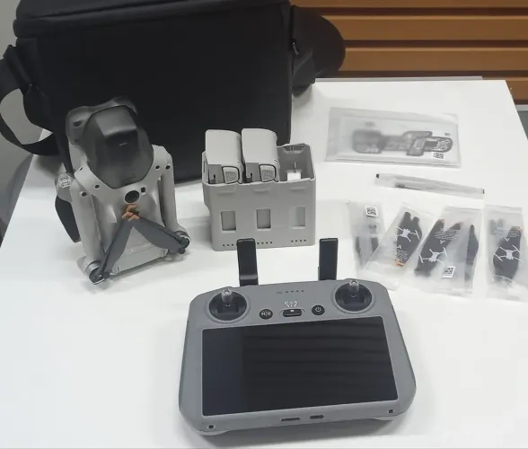 Drone Lito x1 combo plus rc2(com tela)