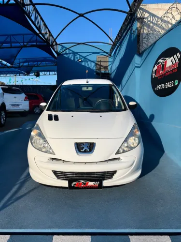 Peugeot 207 XR 1.4 Flex 8V 3P 2012