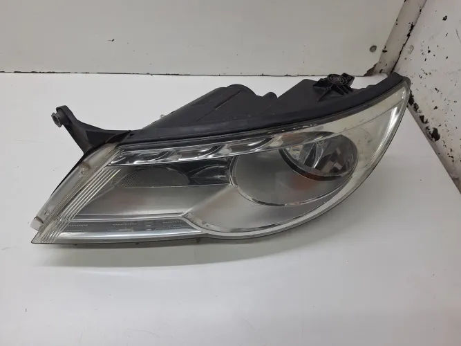 Farol Dianteiro Lado Esquerdo Volkswagen Tiguan 2010 / 2012 Esquerdo