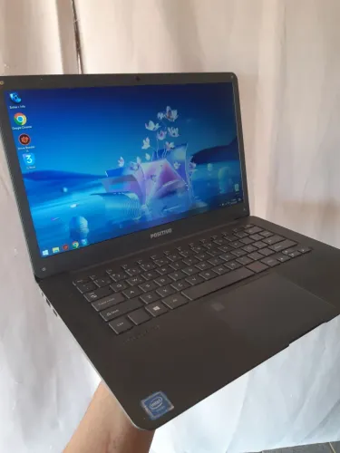 Notebook ultrafino positivo top bateria ótima