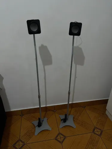 Par de pedestal com caixa Philips Home Theater Htd3510/78