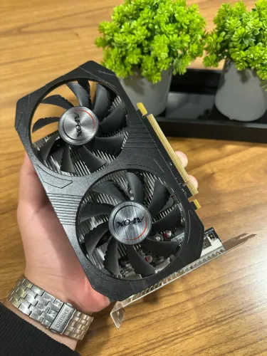 Placa de Vídeo Afox Radeon AMD RX560 4gb