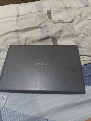 Samsung Flash F30 4gb ram 64 gb