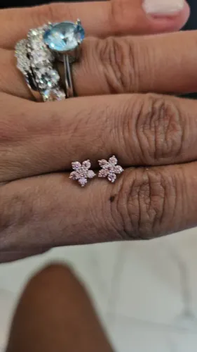 Par de brincos em Prata 925 com Moissanite Rosa