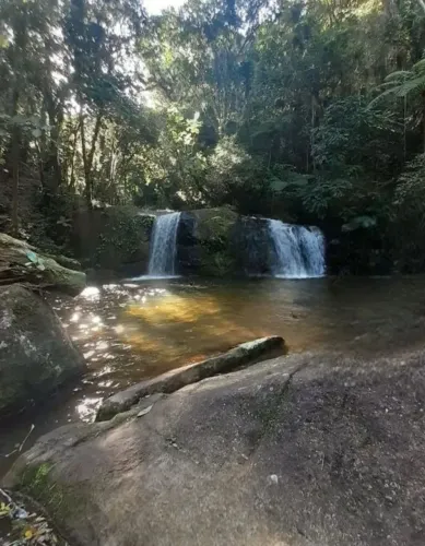 Sítio à venda em Tapiraí-SP com uma linda cachoeira