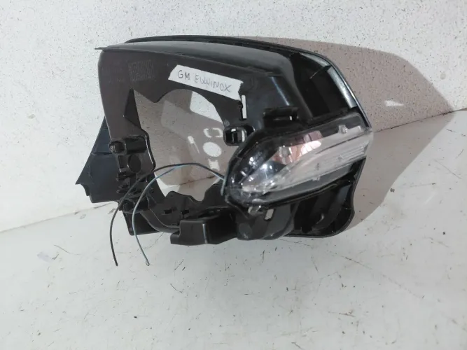 Pisca retrovisor + Moldura GM Equinox lado esquerdo