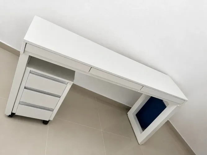MESA DE ESCRITÓRIO - ESCRIVANINHA EM MDF BRANCO