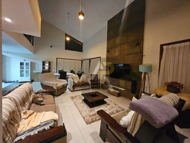 Sobrado - Chácara em condomínio com 3 dormitórios à venda, 380 m² - Vila Moraes - Mogi das