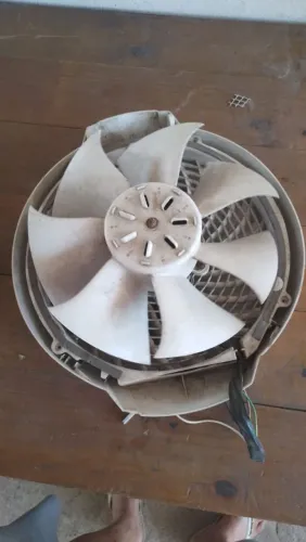 Motor da condensadora Midea 9 mil