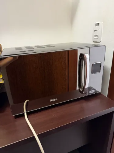 Microondas Philco leia a legenda