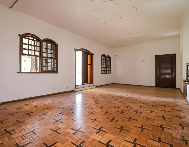 CASA DE 6 QUARTOS PARA ALUGUEL NO BAIRRO SÃO PEDRO