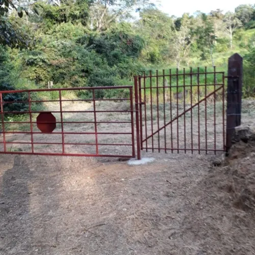 Chácara à venda em São João da Boa Vista, Pedregulho, com 2 quartos, com 31624.06 m²
