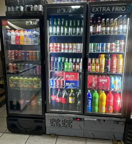 EXPOSITORES DE BEBIDAS POLAR