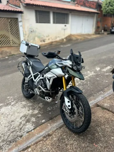Baú de alumínio braz 45 litros  