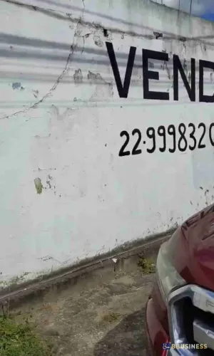 Galpão à Venda no Coração do Jockey 390 m² com Dois Andares e Localização Estratégica - C