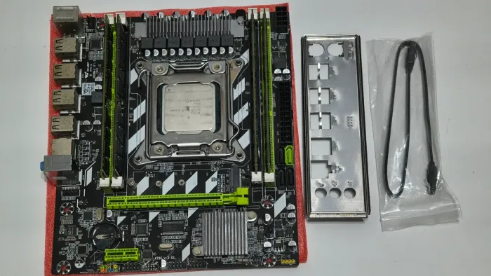 Kit placa mãe Xeon X79