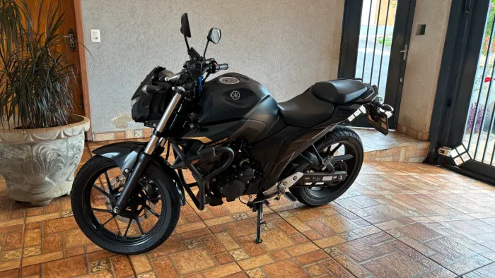 Fazer 250 2024