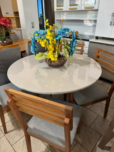 Mesa Redonda Off White Novo 