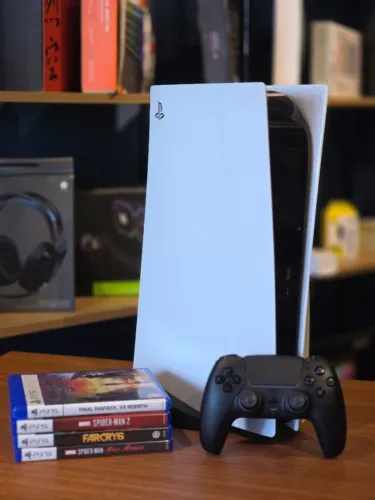 PlayStation 5 Mídia Física + Controle Midnight Black + 4 Jogos