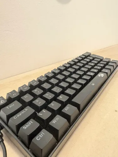 Teclado Gamer Redragon Switch Marrom 60%