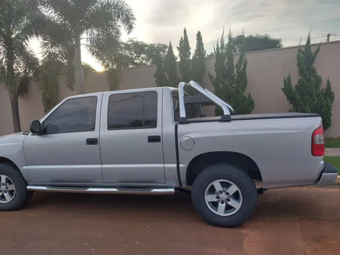 Chevrolet S10 P-up Lx/sert/rod 2.8 4X4 CD TDI Dies 2005