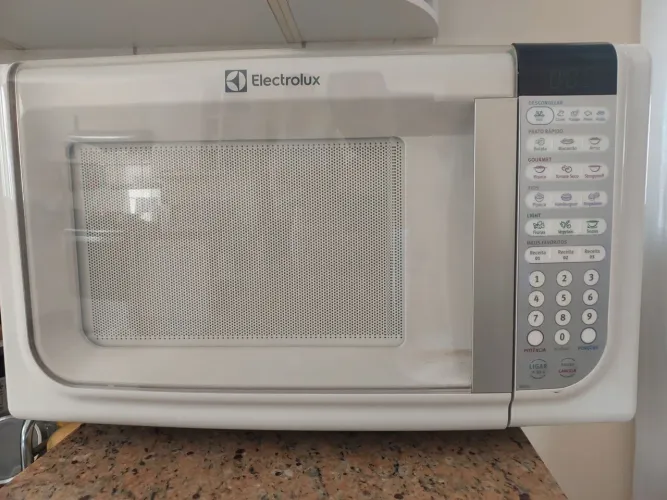 Micro-ondas Eletrolux 31L