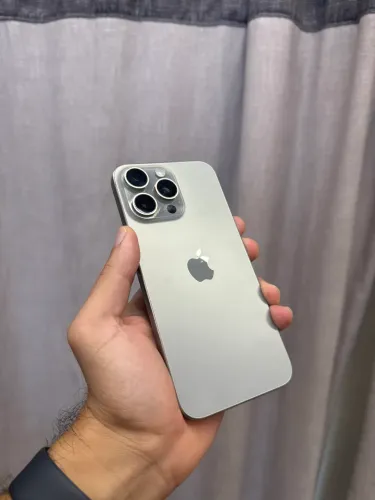 iPhone 15 pro Max 256gb, todo original. 
