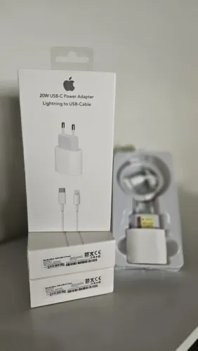 KIT Carregador P.D - 20 W - Ligthning