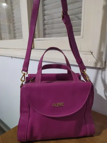 Bolsa de couro de mão com alça removível