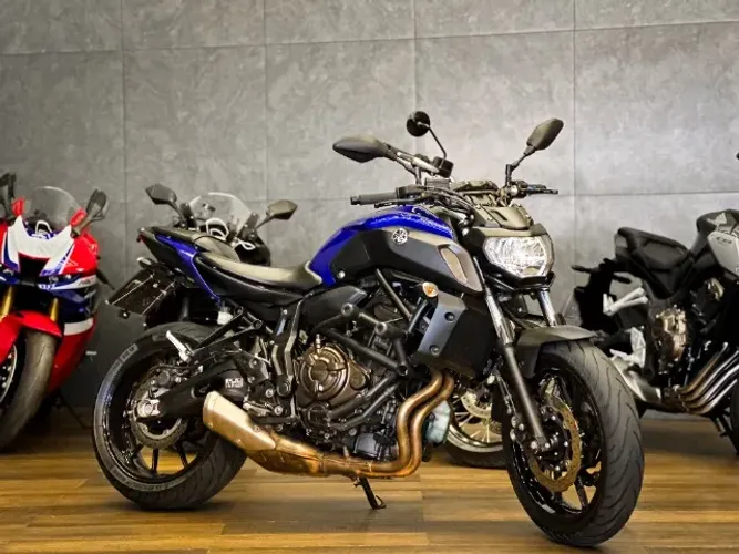 Yamaha MT-07 2023/2024