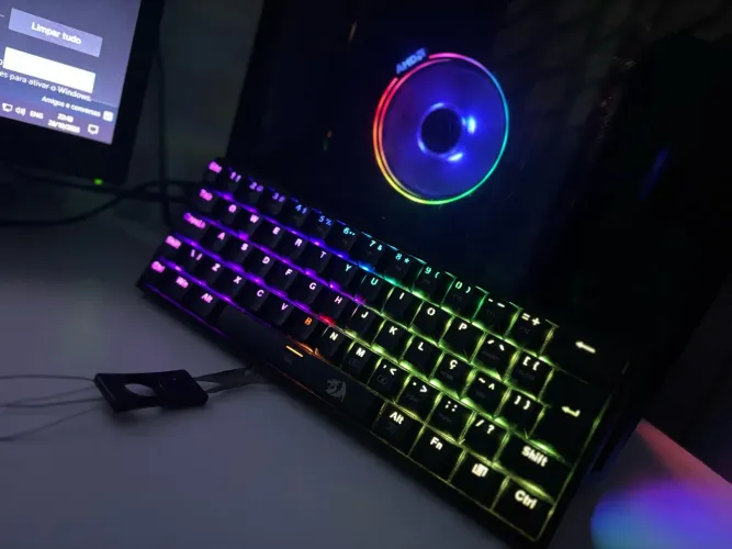 Teclado red Dragon fizz