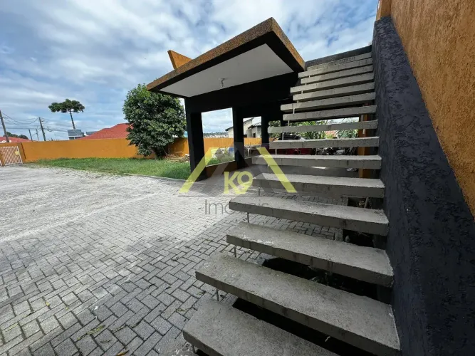 SOBRADO COM SUÍTE NO CAMPO PEQUENO EM COLOMBO