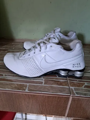 Tênis nike shox deliver tam.43