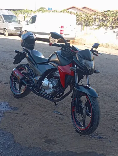 Vende-se cb 300