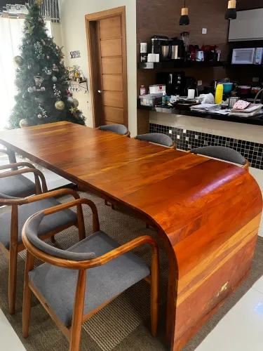 Mesa estilo cascata 