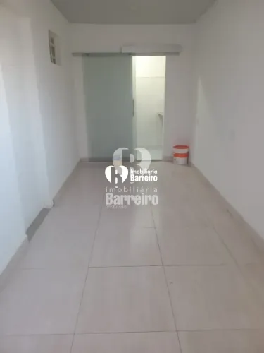 Loja para locação no Centro comercial do Barreiro