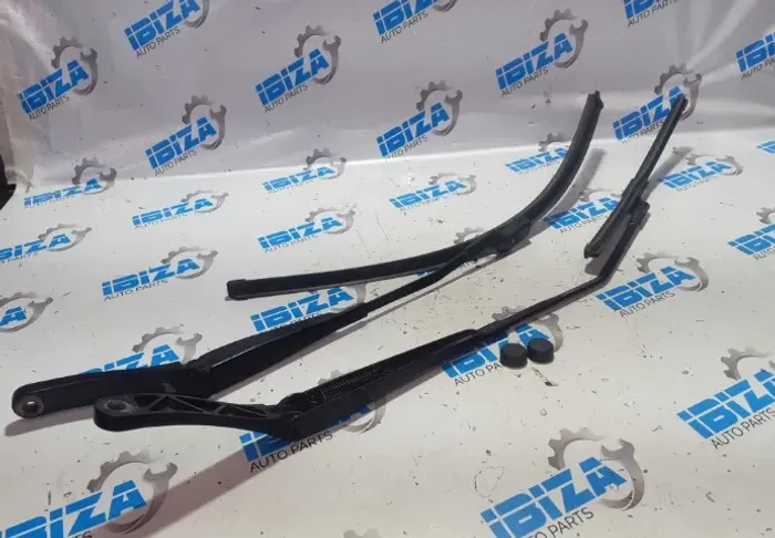 Par Braços Limpador Parabrisa Ford New Fiesta