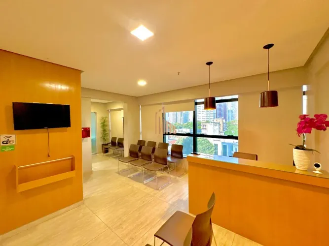 Vendo ou Alugo Duas Salas Comerciais no ED. Acrópole, 60m² | MOBILIADA