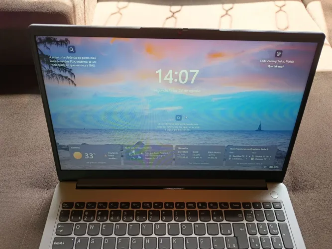 Notebook Lenovo 256 GB SSD Impecável Sem Detalhes