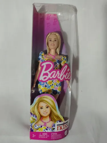 Boneca Barbie National down
