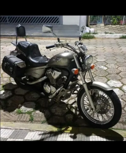 VENDO HONDA SHADOW 600 2001