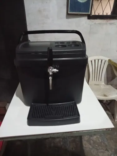 Vendo chopeira a gelo completa nova