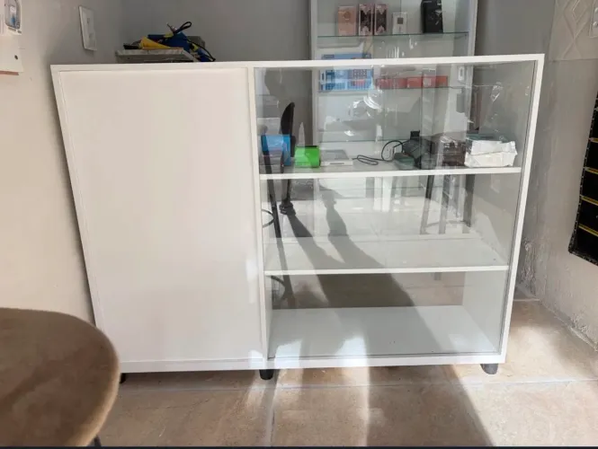 Balcão/Caixa C/Gaveta De Vidro e MDF