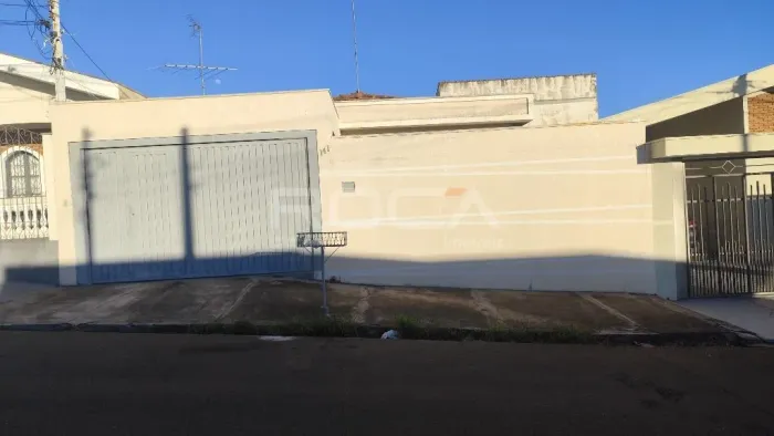 Casa Padrão para Alugar no Jardim Ricetti em São Carlos - Conforto e Espaço para Sua Famíl