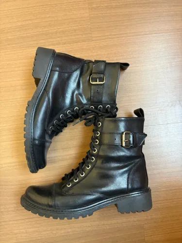 Bota de couro Santa Lolla