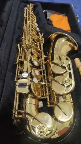Saxofone Alto Jupiter JAS 567 Taiwan 