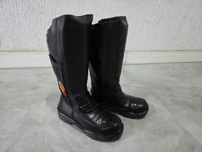 Bota APH / pré hospitalar 35 com case bilateral cano longo