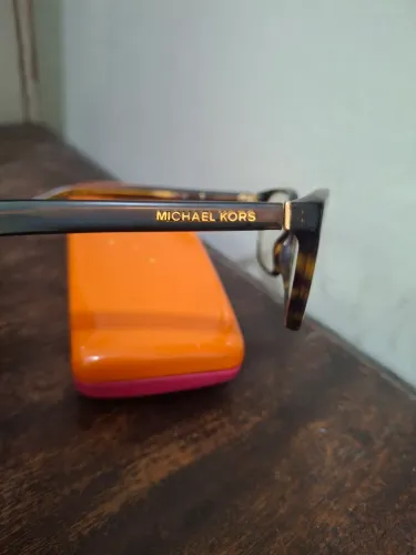 Vendo armação de óculos Michael kors original